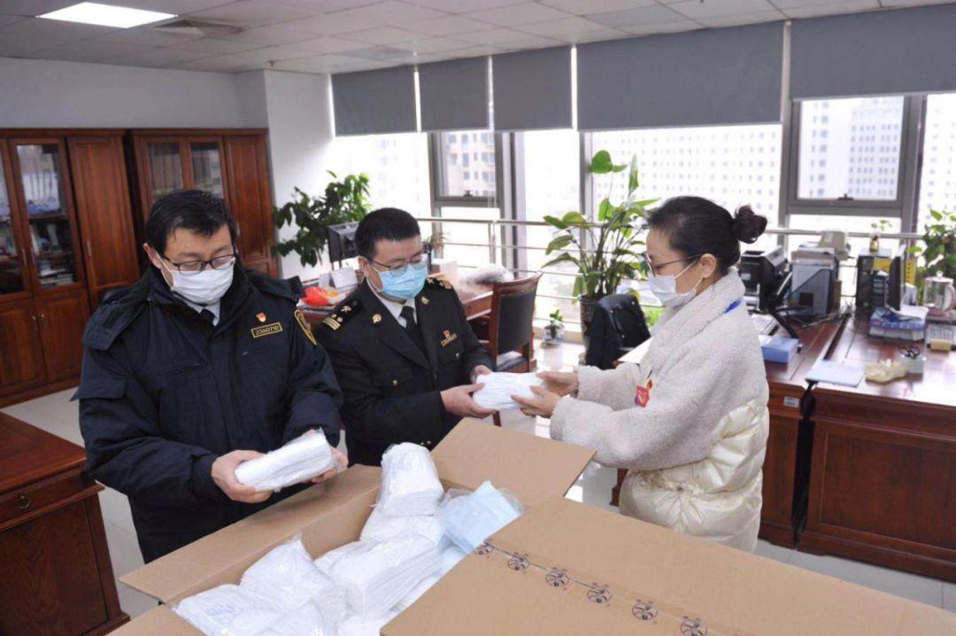 国门疫情下的隐秘小巷，特色小店的独特故事