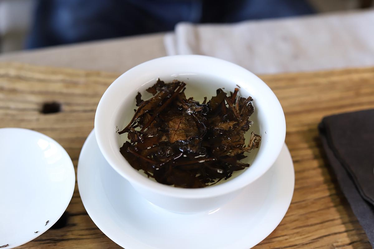 云南白茶价格指南，如何选购优质云南白茶