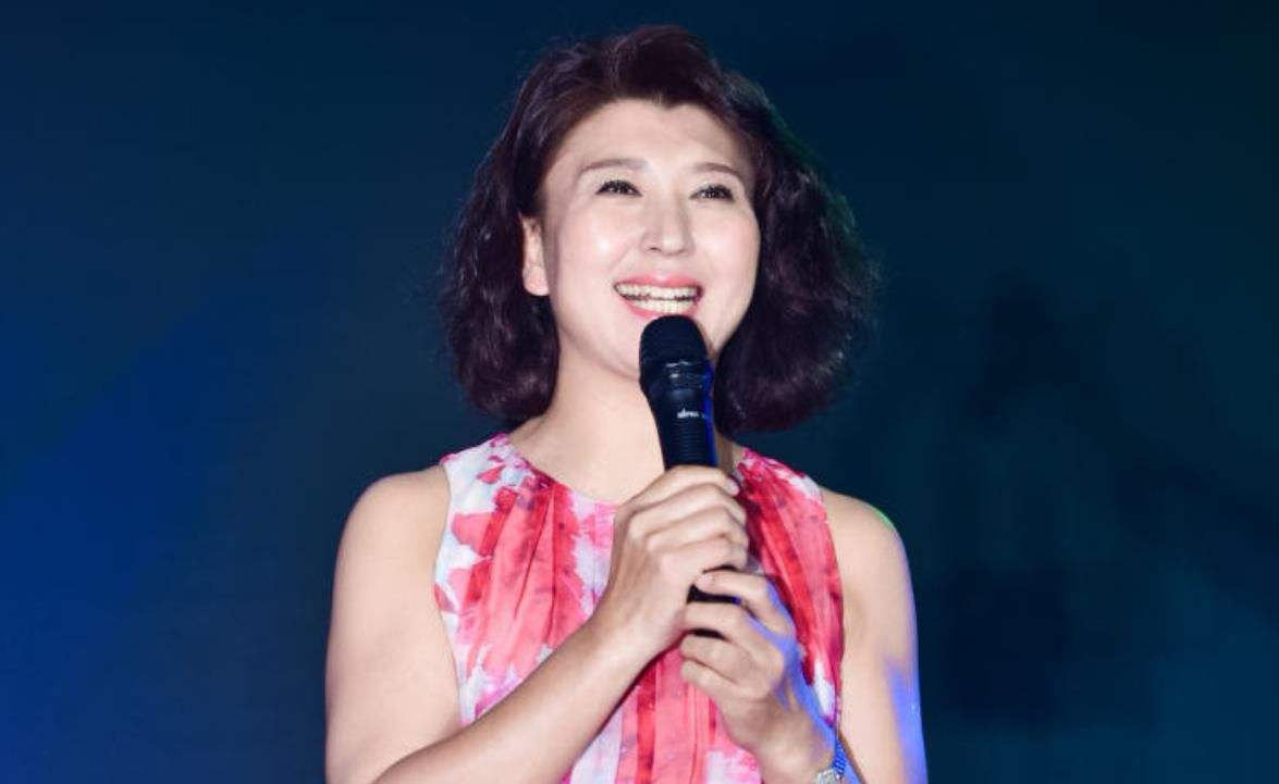 二人转演员陈小花，传统艺术的璀璨之星