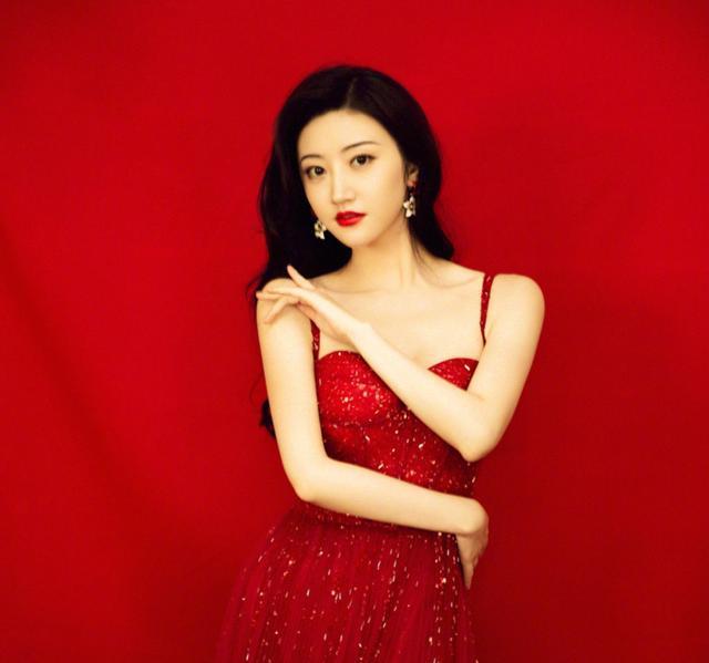 新女演员的璀璨星途，崛起与瞩目之处